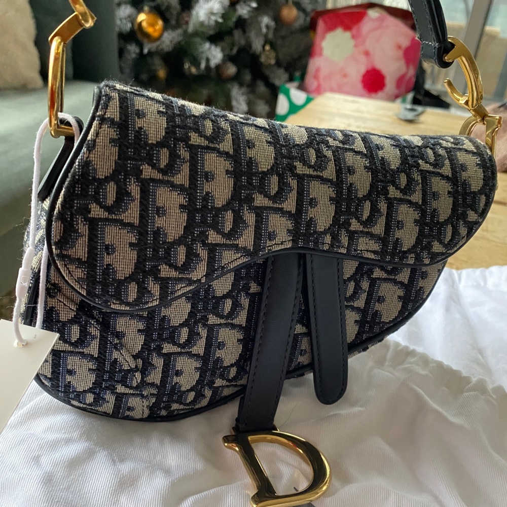 💙 Mini Dior Saddle bag with strap!!💙 *AUTHENTIC*
